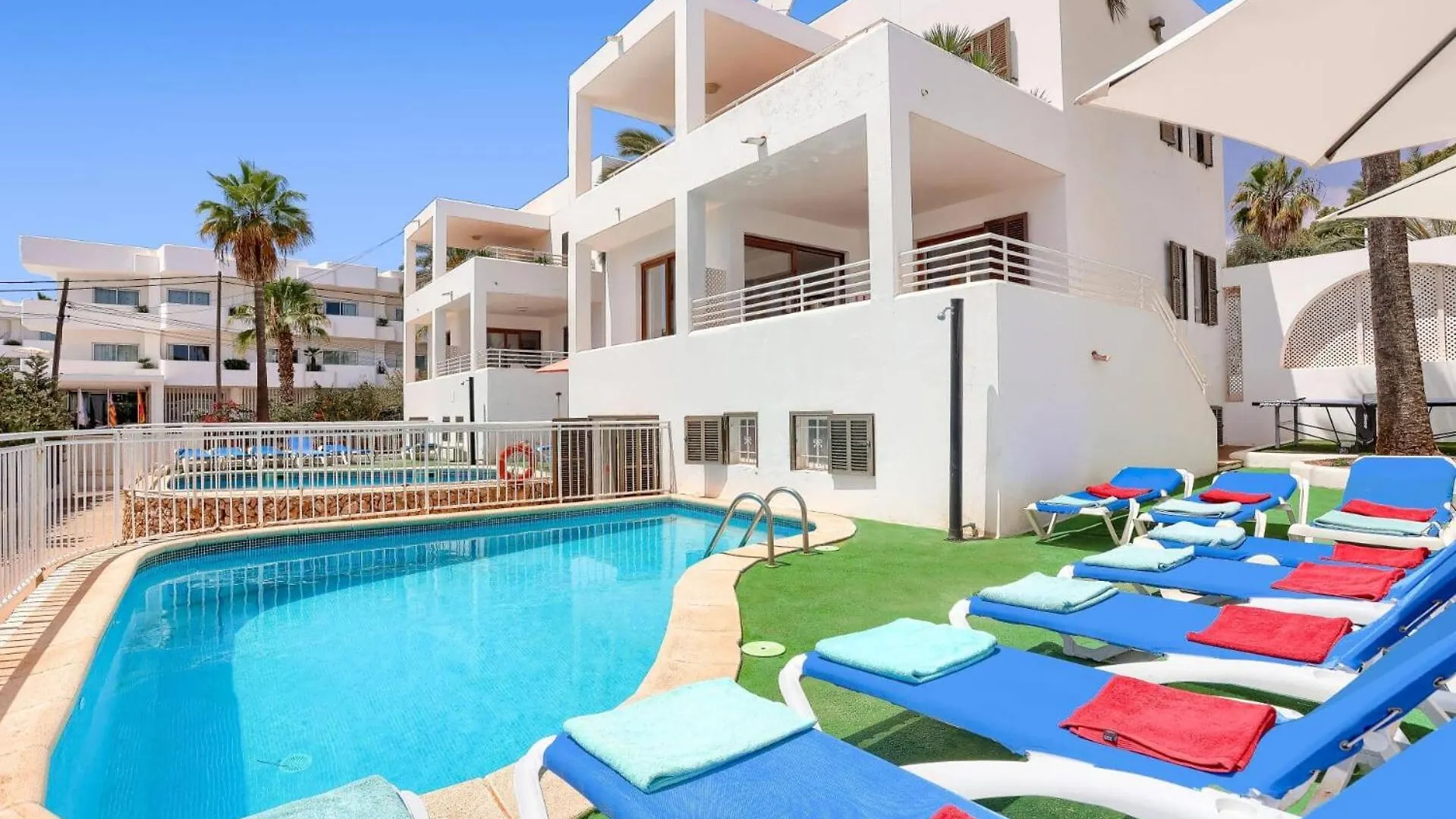 Villa Pou Dor By Villa Plus contacts